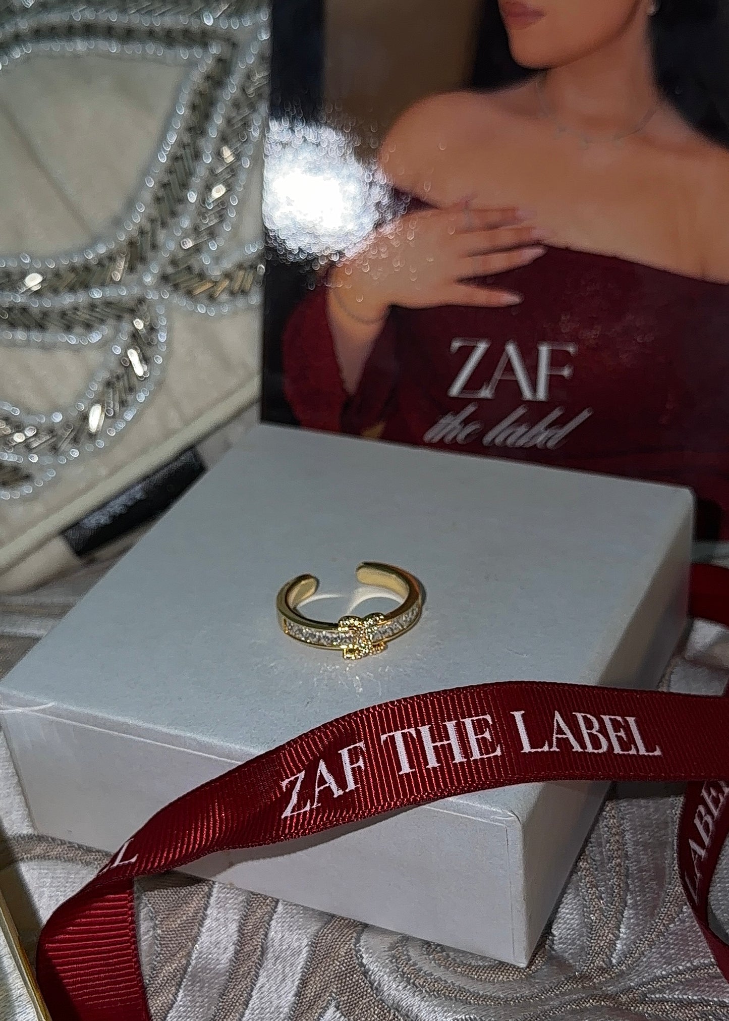 Mira Ring Gold
