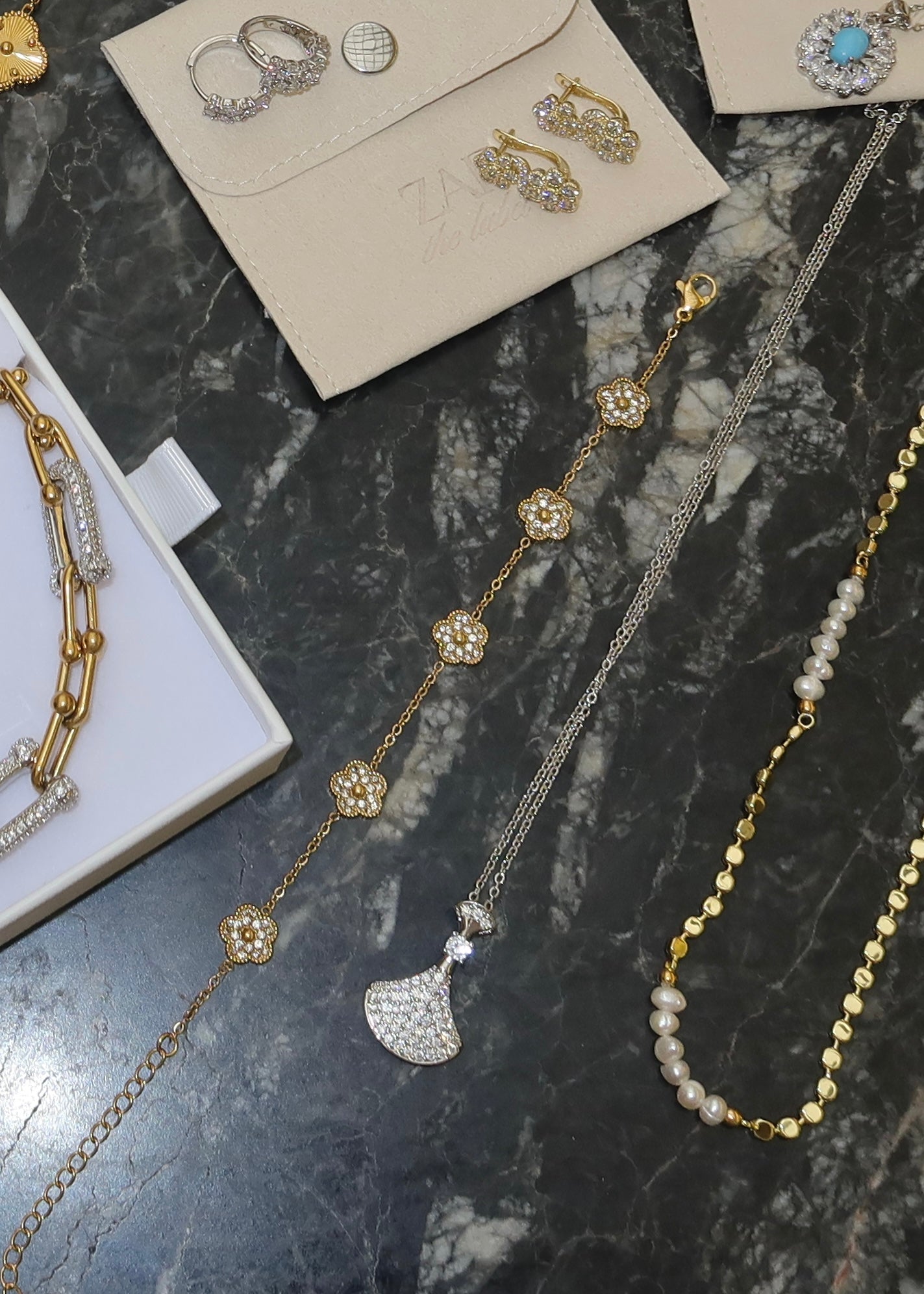 Melis Necklace Silver